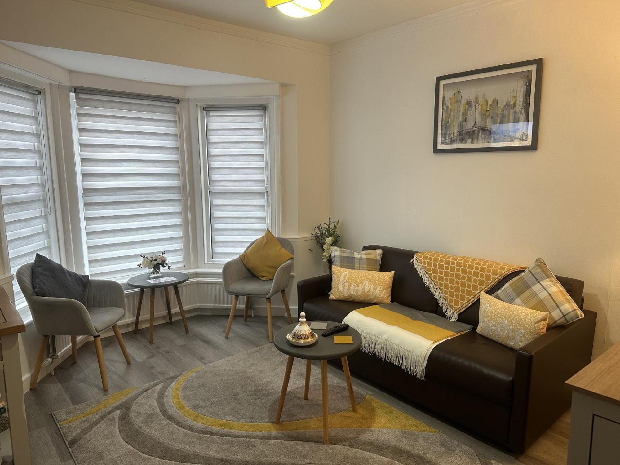 Penhale Holiday Flats Eastbourne Room photo